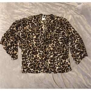 Leopard print pullover